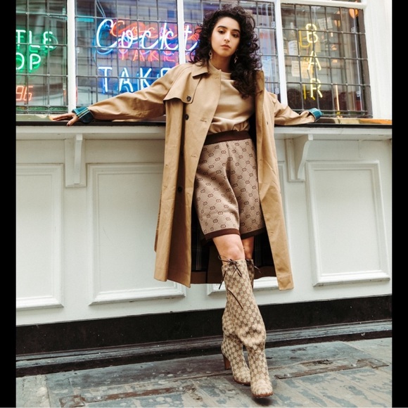 Gucci Lisa GG Supreme Canvas Mid-Heel Boots - Picture 2 of 15